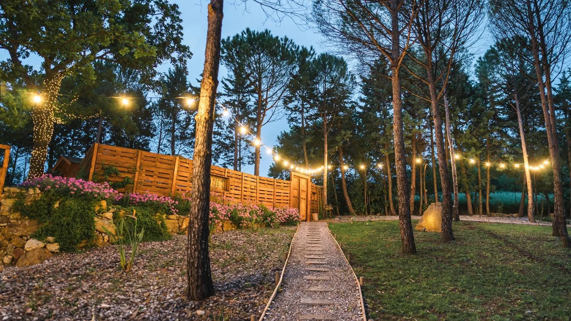 Berenice Glamping Saletto Luxury tent